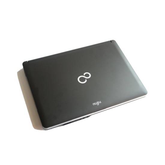 Fujitsu Lifebook S710 14" i5, 8GB, 128GB SSD - Grado A