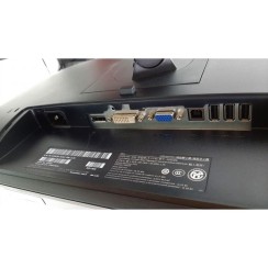 Dell Monitor 24" FHD · LED IPS · 8ms